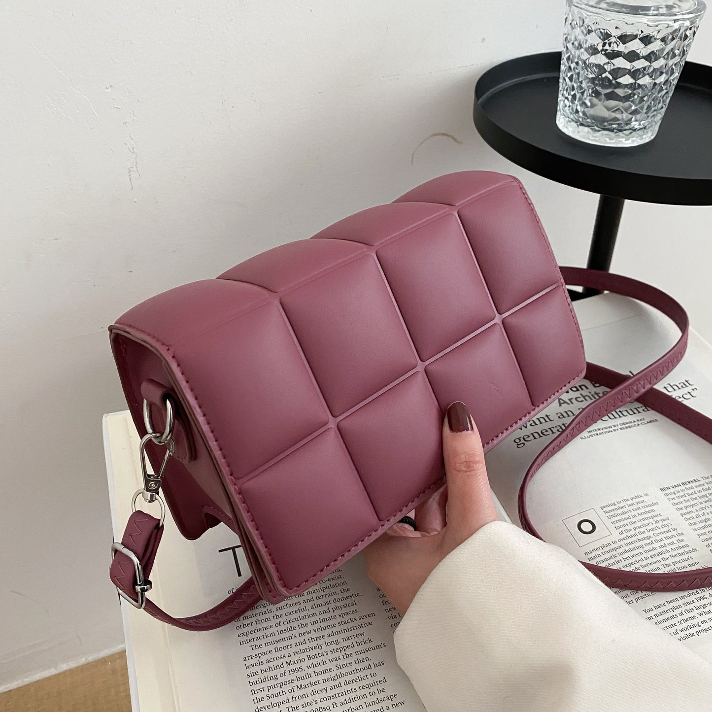 Luxury Fashion Exquisite Crossbody Bag