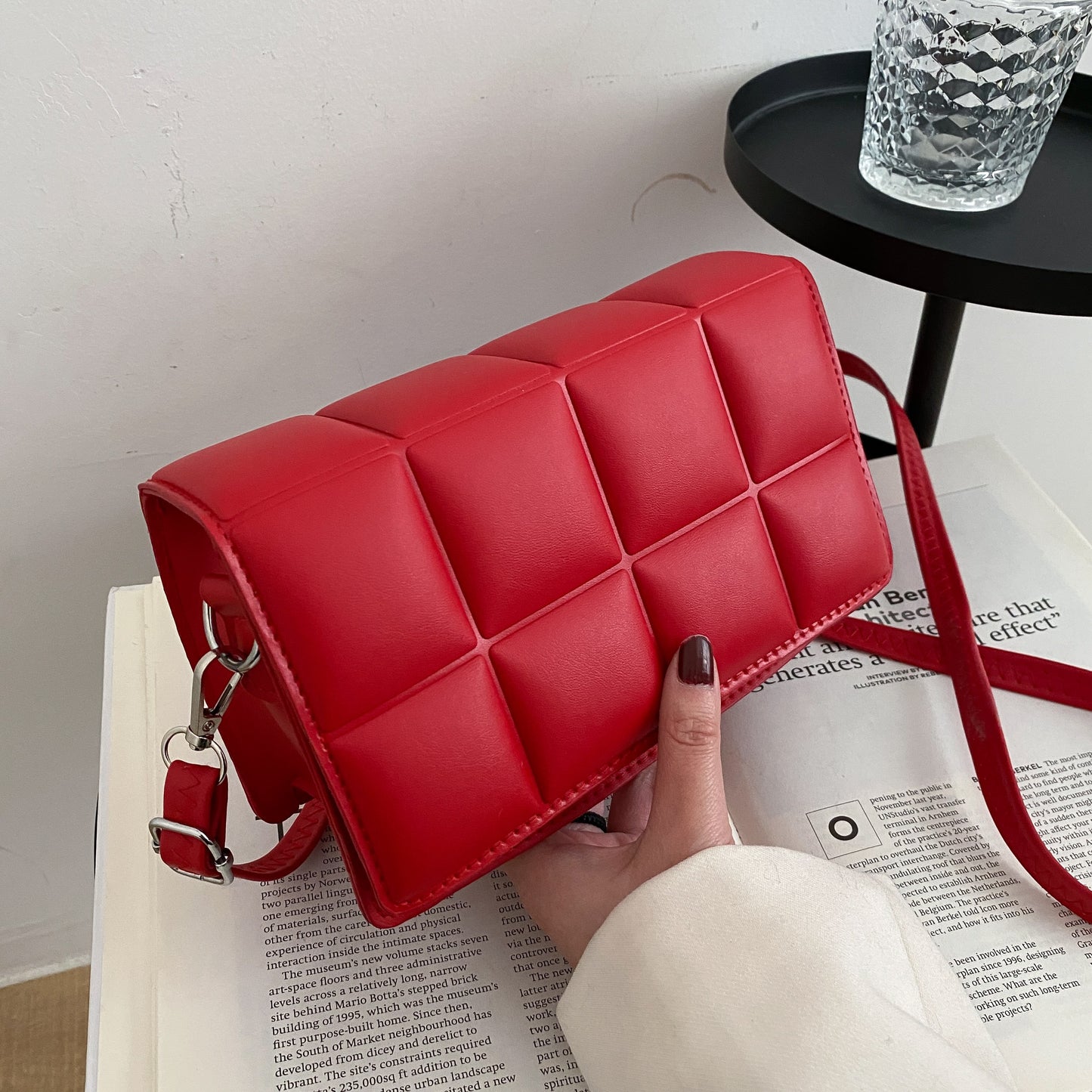 Luxury Fashion Exquisite Crossbody Bag